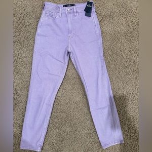 Hollister Ultra High-Rise Mom Jean